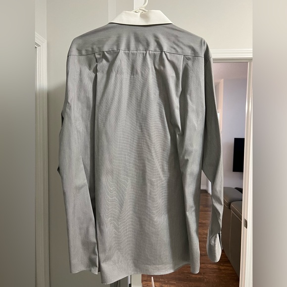 Calvin Klein Dress Shirt XL - Picture 3 of 3